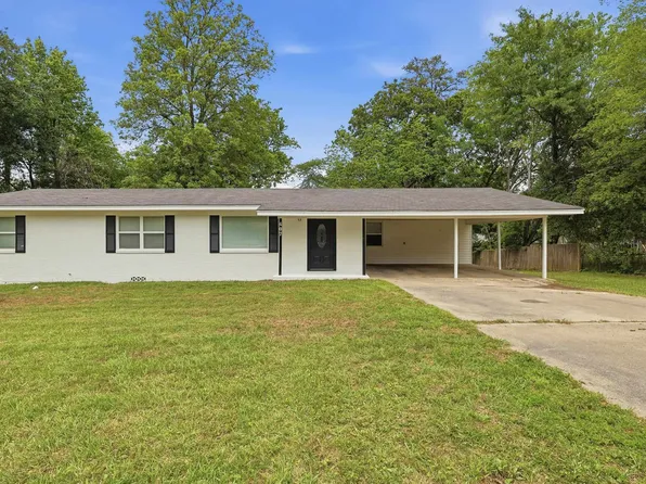 407 E Hope Dr, Longview, TX 75604