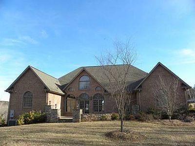 1st image of 114 Knollcrest Dr