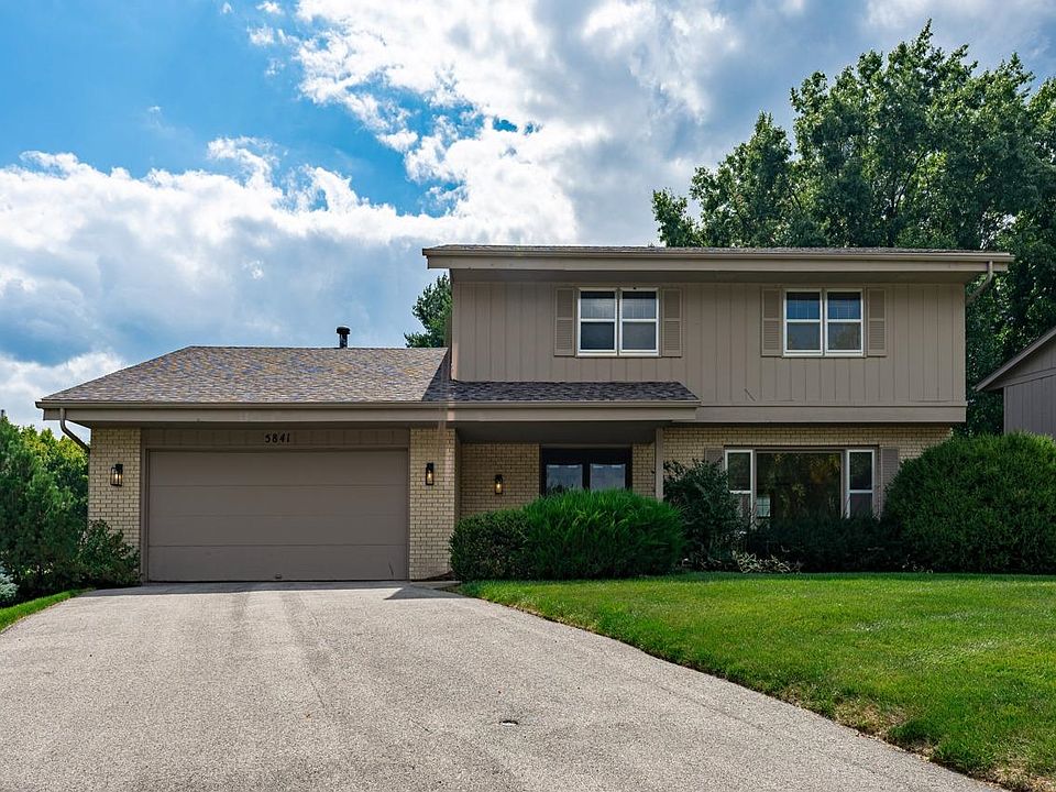 1st image of 5841 Hoylake Dr