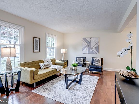 3rd image of 6119 Winter Park Dr