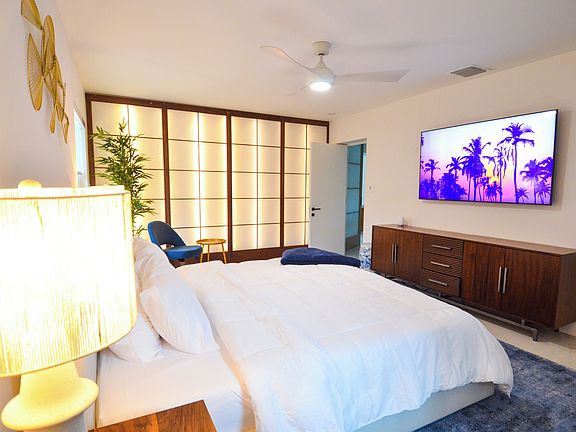 Master bedroom, 70" smart TV, master bath ensuite, large walk in closet