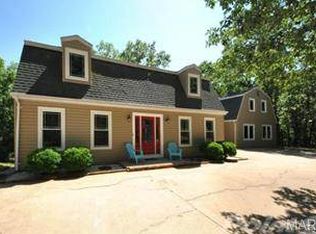 18556 Bridlespur Estates Dr, Pacific, MO 63069