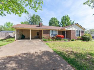 241 Harts Bridge Rd, Jackson, TN 38301