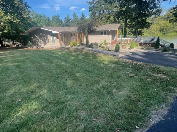 145 Country Club Ln, Anna, IL 62906