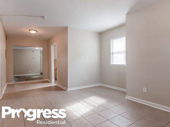 4th image of 169 Plauderville Ave #B