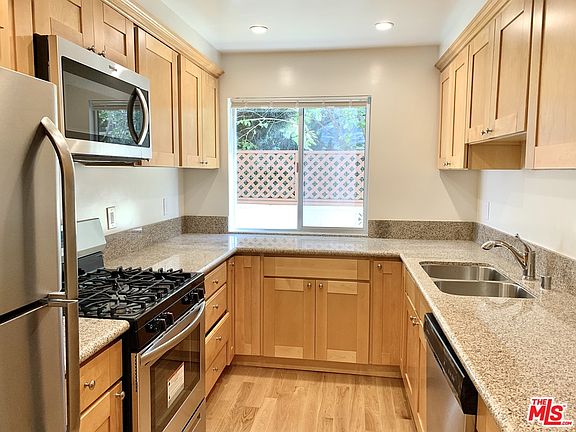 4th image of 8219 Norton Ave APT 3
