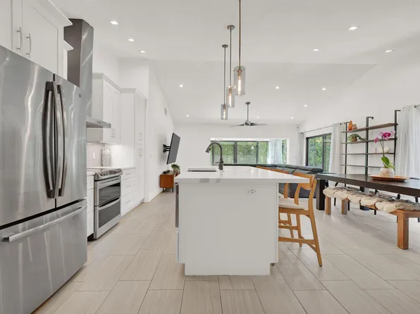 1725 NW 22nd Avenue, Delray Beach, FL 33445