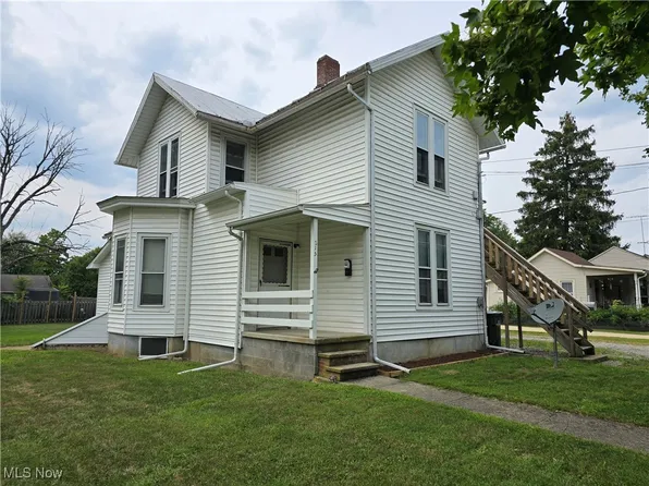 215 Barker St, Wellington, OH 44090