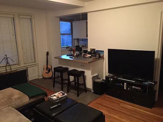 Rented by Performing Assets Corp | media 16