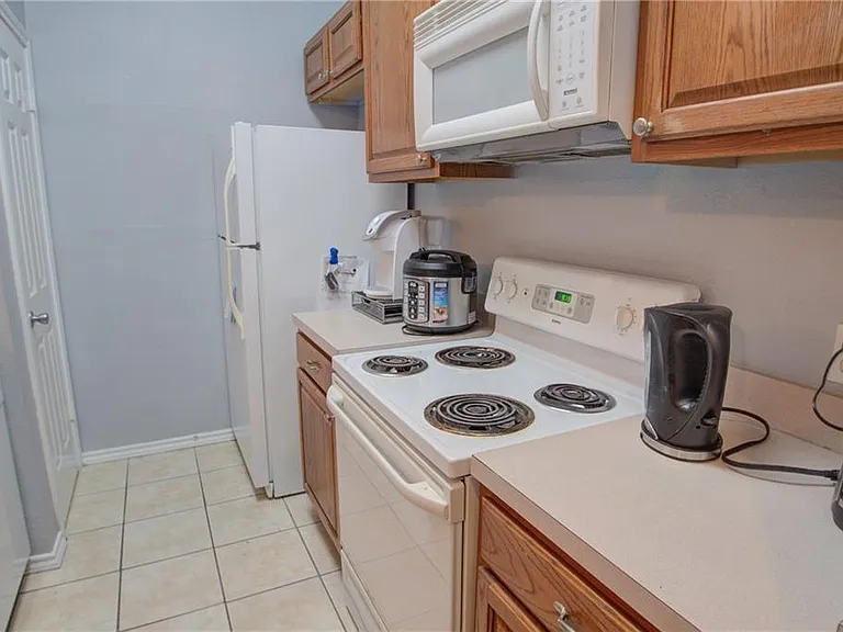 2606 Rio Grande St #101 — Photo 6