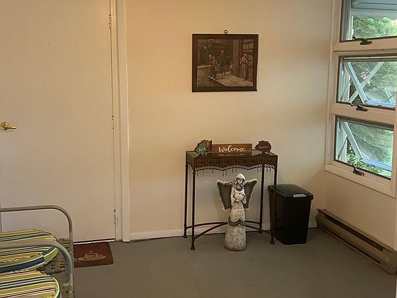 5th image of 61F Buckingham Dr #1006