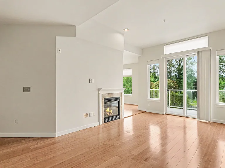 3500 E Lake Sammamish Pkwy SE #2-103 — Photo 3