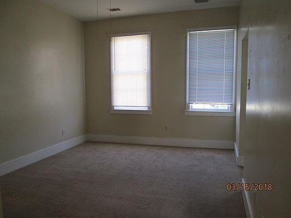 5th image of 543 Nicoll St