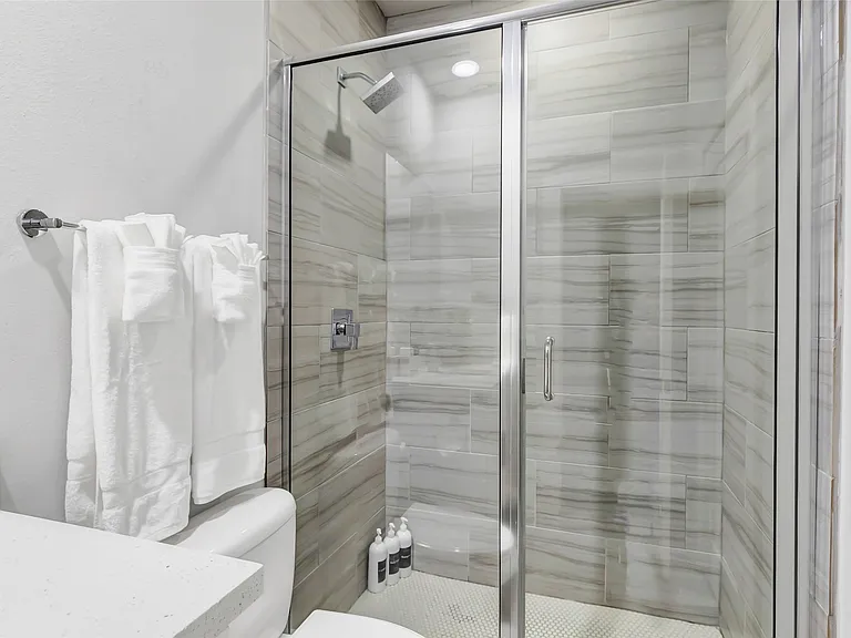 1310 Roberts St #1310 — Photo 18