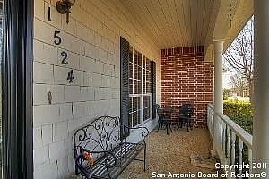 3rd image of 1524 Circle Oak Dr