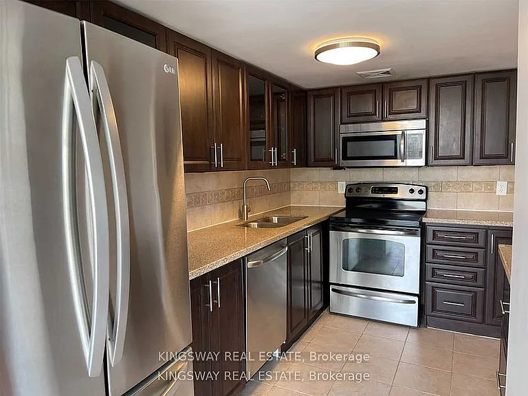 350 Webb Dr N #509 — Photo 3