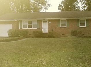 34 Minton Dr, Newport News, VA 23606