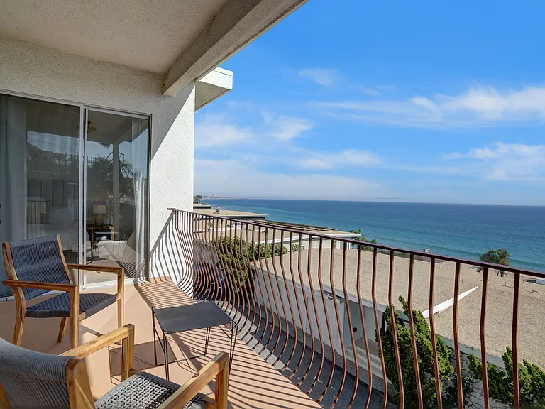18111 Coastline Dr #2 — Photo 14