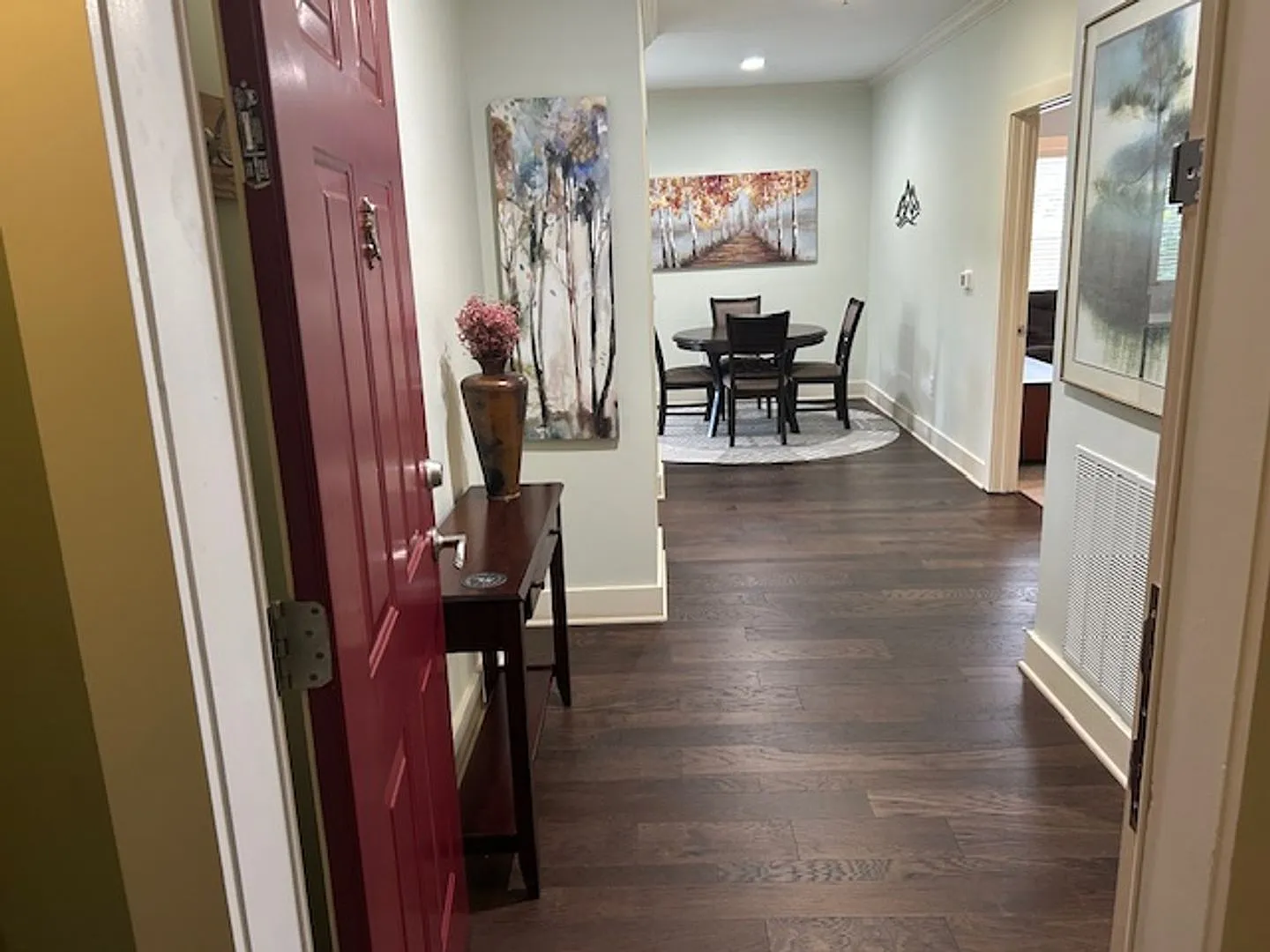 Asheville Furnished Rental!- Beaucatcher House — Photo 4