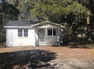 750 Wolfe St, Elloree, SC 29047