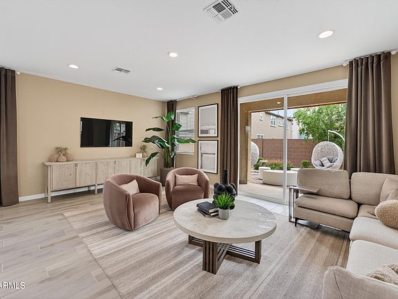 4th image of 10205 E ULYSSES Avenue