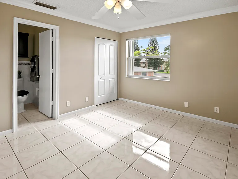 1421 NW 20th Ave #204 — Photo 9