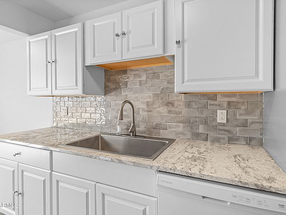 5th image of 6022 W GOLDEN Lane