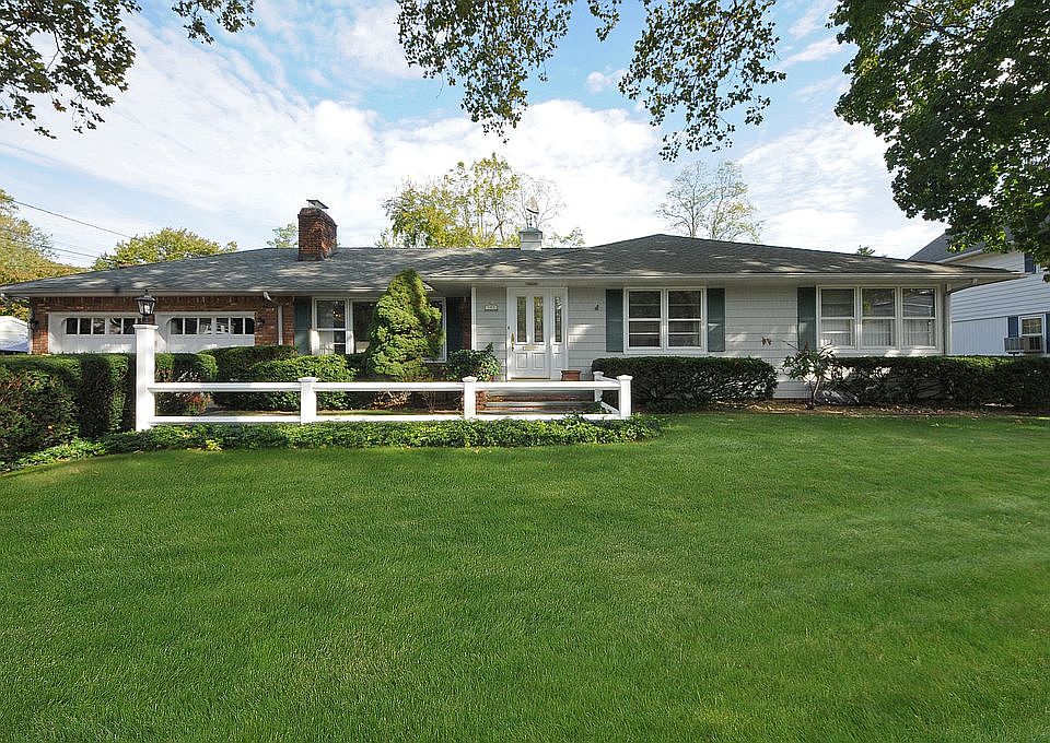 1st image of 105 Godfrey Ave