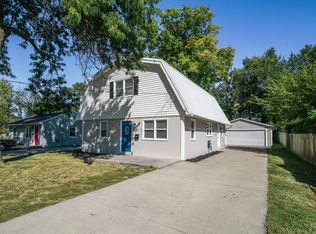 1313 E 26th St, Des Moines, IA 50317
