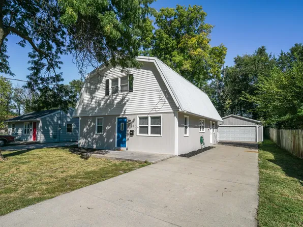 1313 E 26th St, Des Moines, IA 50317