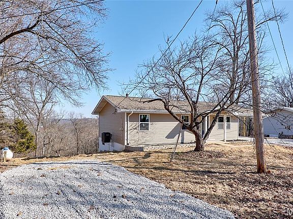 2nd image of 3523 E Four Ridge Rd