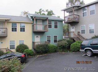 145D Lincoln Park Rd, Burnsville, NC 28714