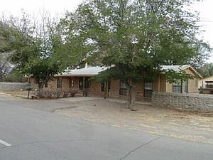2nd image of 2620 La Luz St