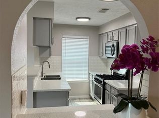 10138 Quiet Hill Rd, La Porte, TX 77571