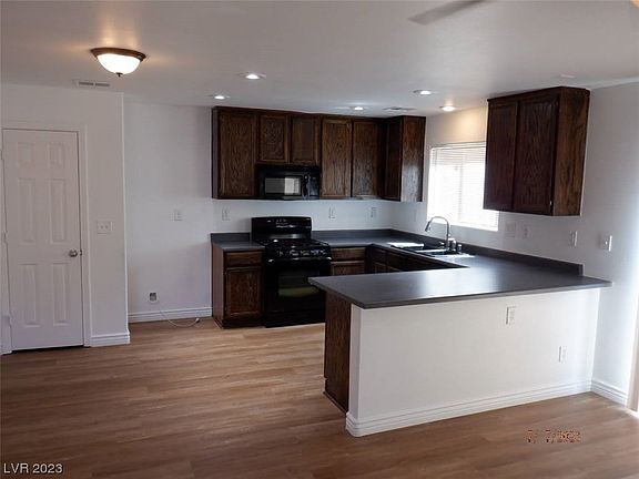 3rd image of 7938 Homer Ct