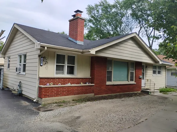 234 N Butterfield Rd, Libertyville, IL 60048