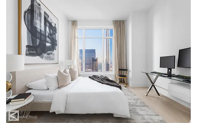 Sold by Douglas Elliman | media 21