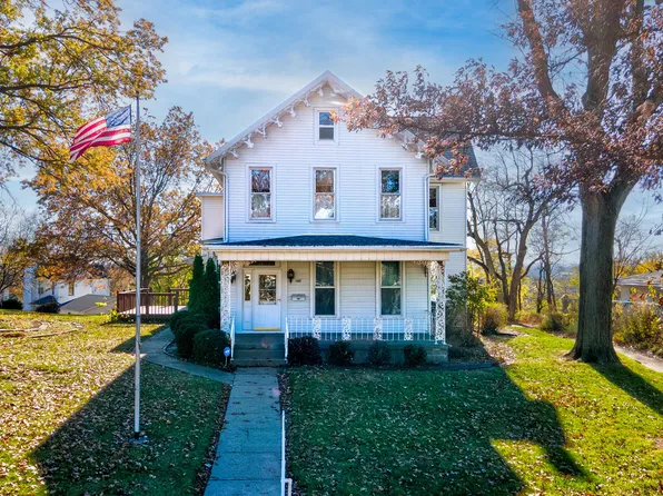 900 W 4th St, Muscatine, IA 52761