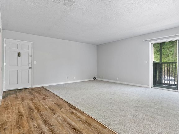5th image of 1591 Park City Rd #E-13