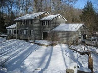 190 Rivergate Dr, Wilton, CT 06897