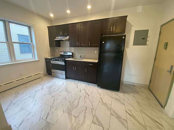 3rd image of 63-13 Metropolitan Ave #2F