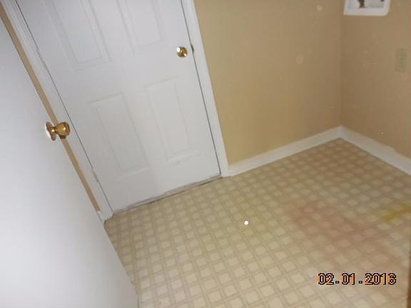 4th image of 1266 Barbee Ln