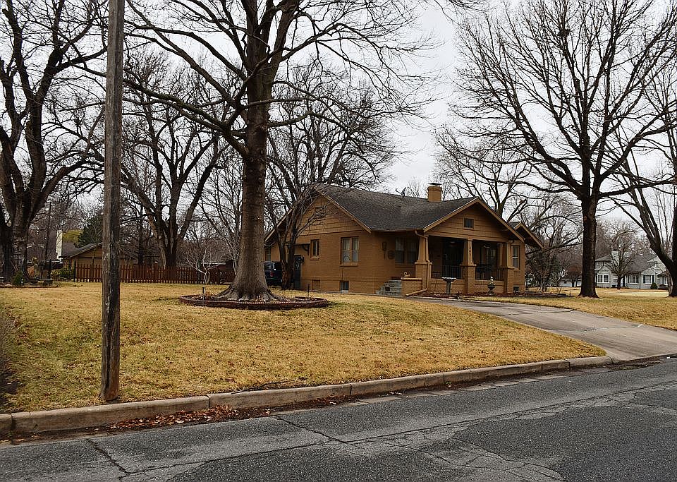 301 Hyde Park Dr, Hutchinson, KS 67502 Zillow 301 Hyde Park Dr, Hutchinson, KS 67502 Zillow