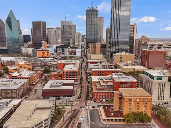 509 Elm St APT 206, Dallas, TX 75202