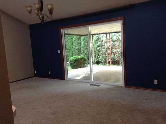 5th image of 3411 NE 127th St