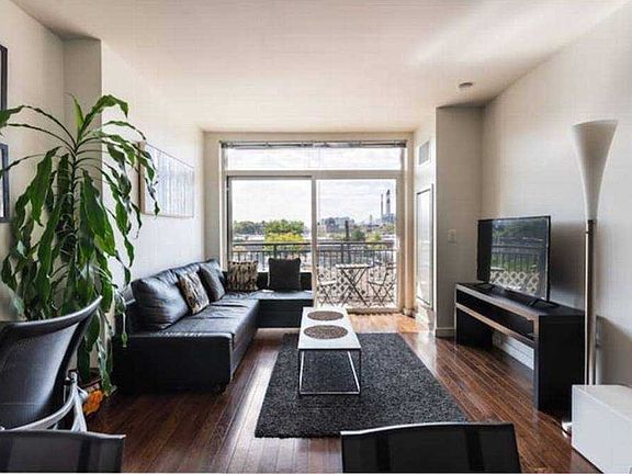 2nd image of 12-15 Broadway #E06