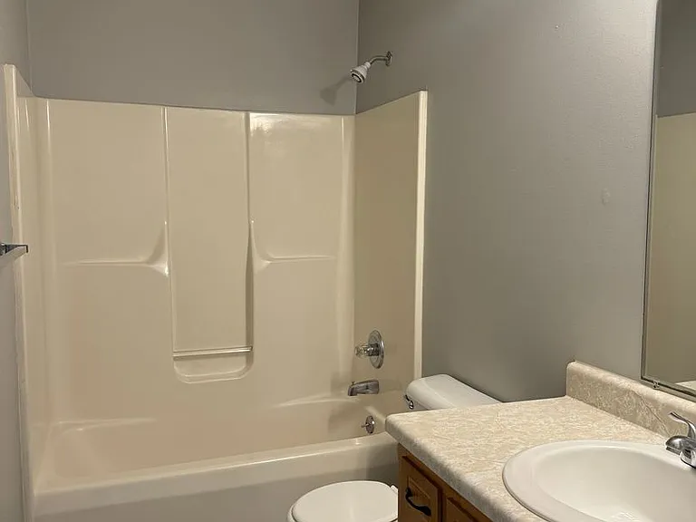 3895 Northeast Dr — Photo 14