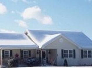 55 West St, Granby, MA 01033