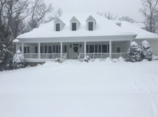 9014 Cherrytree Dr, Alexandria, VA