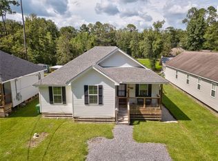 28797 Adele St, Lacombe, LA 70445
